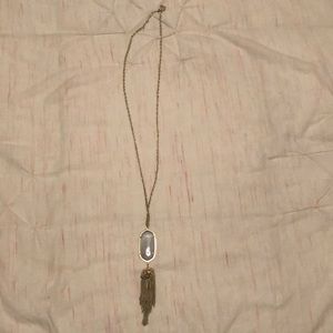 Kendra Scott necklace